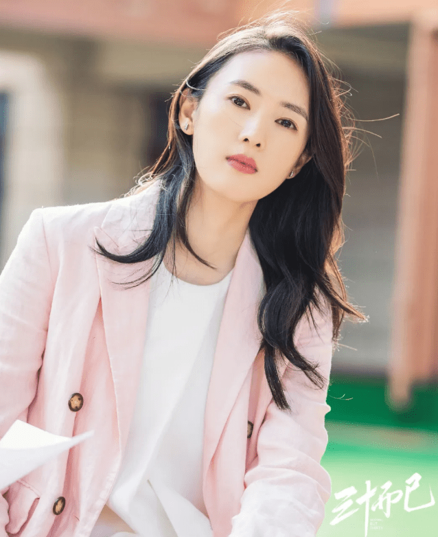 衣品|《三十而已》顾佳双商在线,衣品一绝 可想进名利圈没有“它”可不行