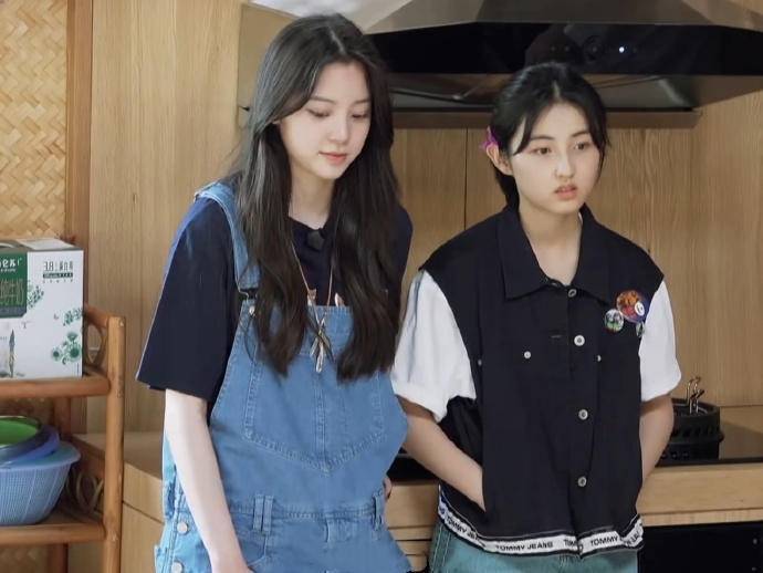 娜娜|每个女孩的姐妹淘——欧阳娜娜，她的安利你都吃下了吗？