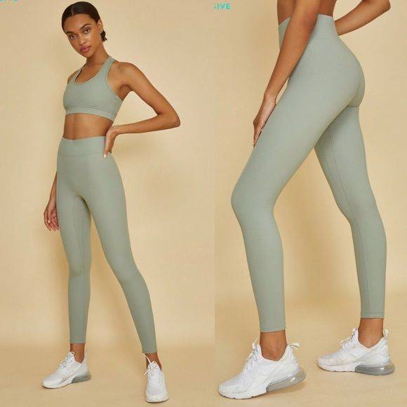 瑜伽|众多时尚品牌涉足，“瑜伽裤之争”愈演愈烈｜BonGym场馆邦