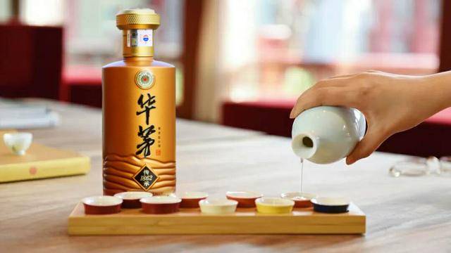 中国主流白酒的八大分类，看看你喜欢的白酒是什么等级！_搜狐网