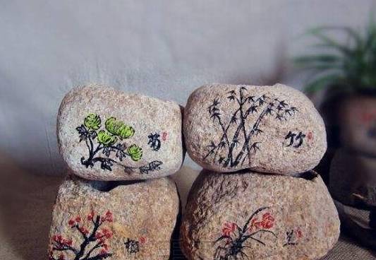 原创4.5石头也可以做成盆栽,看起来堪称艺术品