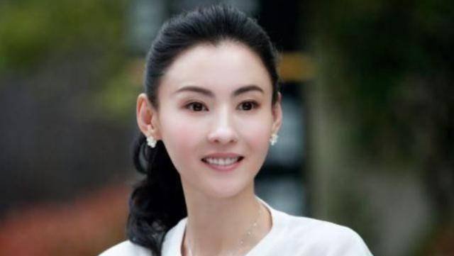 张柏芝|40岁张柏芝撞上44岁舒淇,终于知道仙女和台妹的差距有多大了