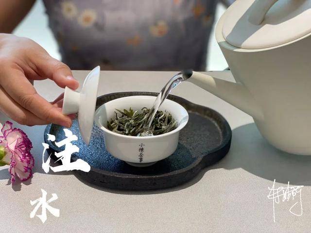 顿啦爱你吉他曲谱