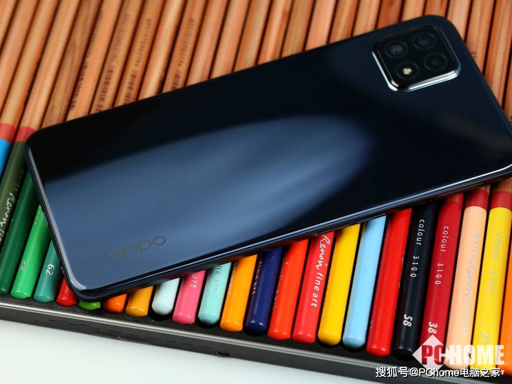 oppo a72图赏:极简设计风格,光影耀眼通透