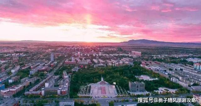 塔城市,隶属于新疆塔城地区,位于中国西北边陲,总面积4356.