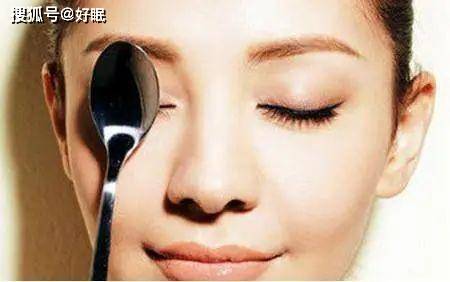 怎样快速去眼皮肿 6d7d5278c4ff4c6eb39c8d5c0de0afd9.jpeg