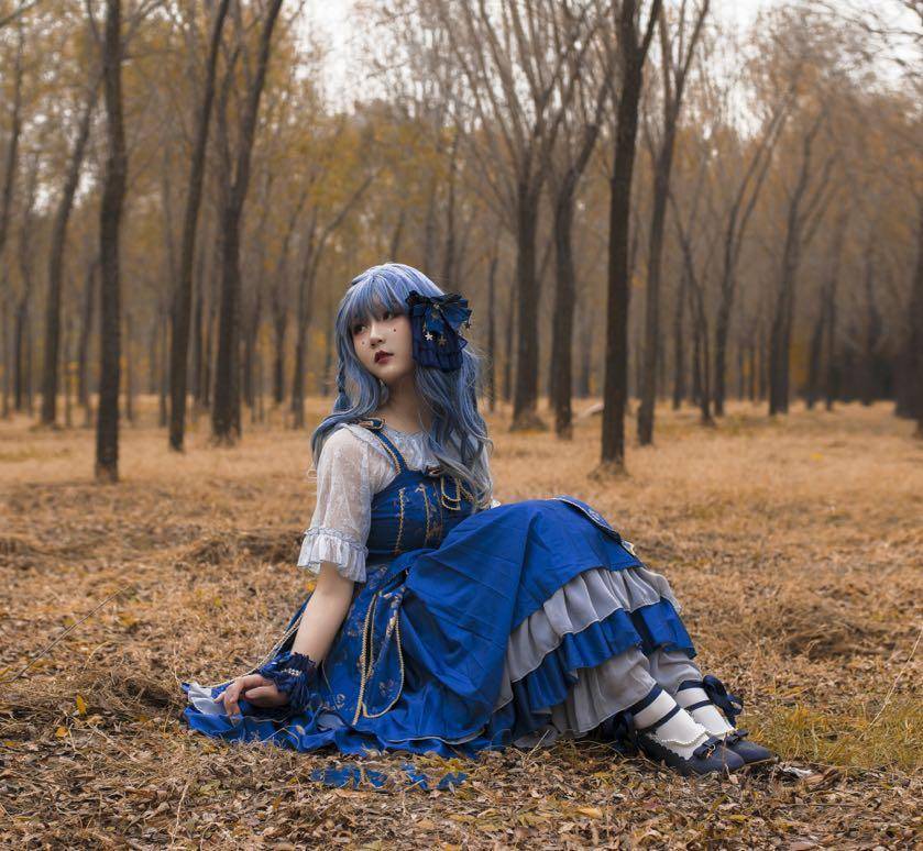 造型|姜思达奇葩红毯造型引争议？当我们讨论包容的时候我们在说什么？