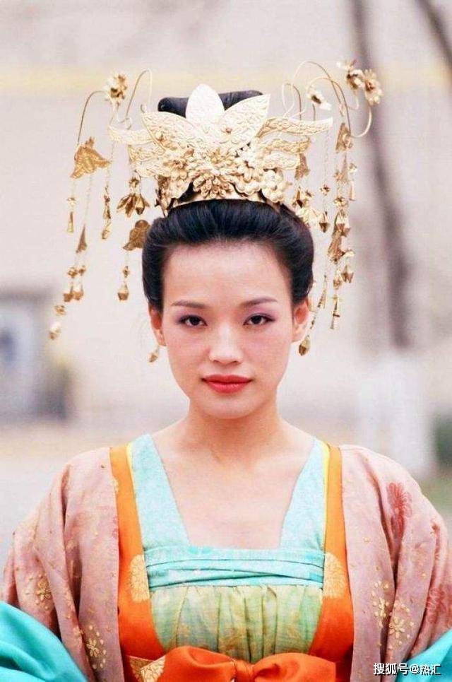 “分明颜值不高，却偏要演美人”的4大女星