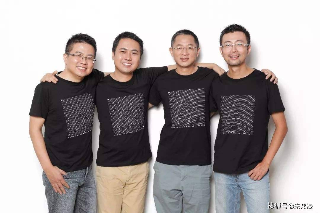 充电头排行榜_最糟糕的智能手机设计排行:不给充电器第二,缩小电池第三