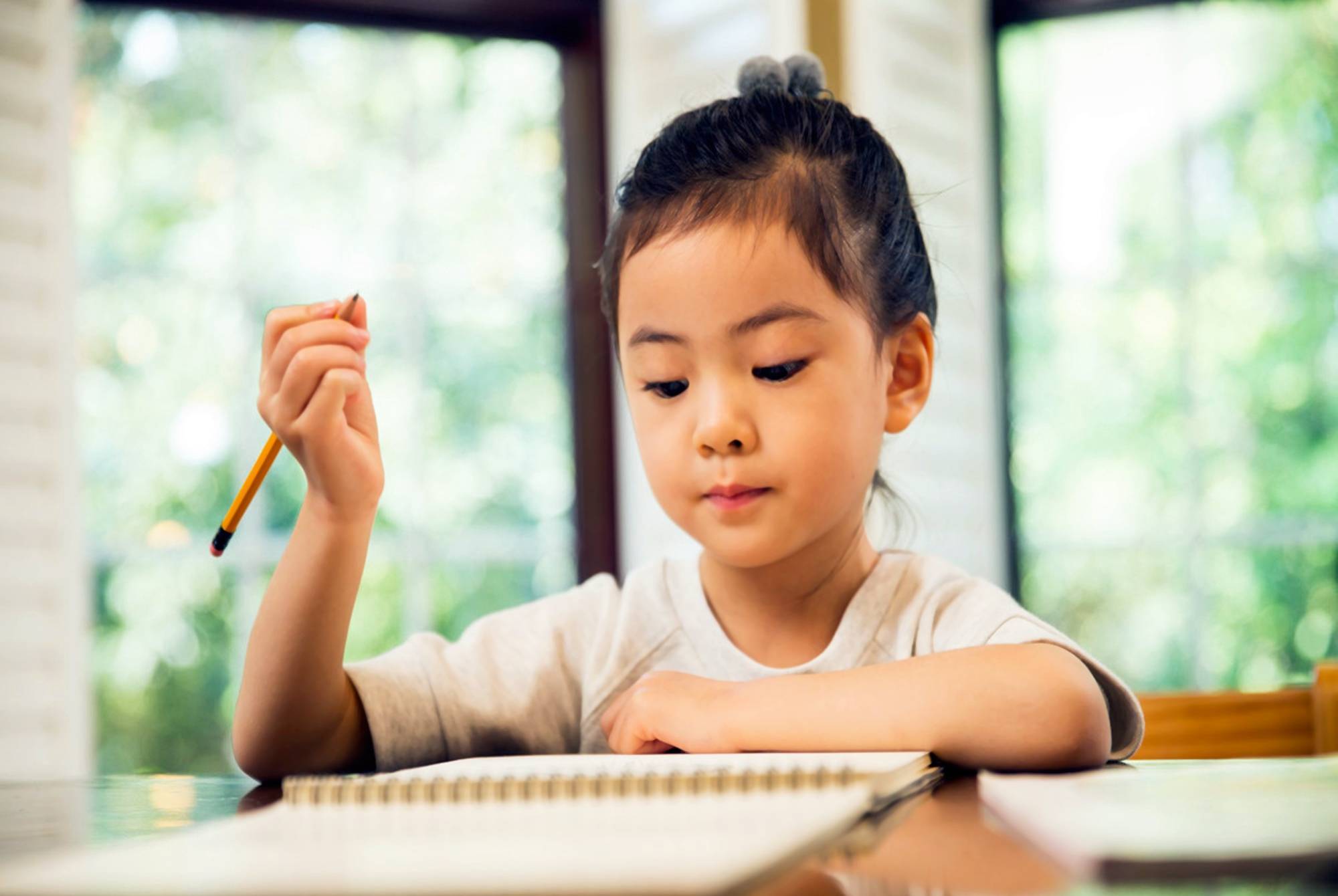 大脑|哈佛研究指出：孩子有三次大脑发育的高峰期，父母起码要抓住一次