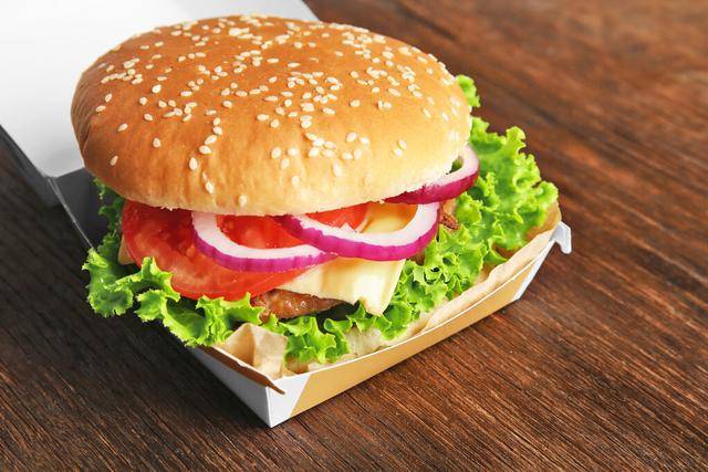 如何简单快速的做麦当劳的食物 4ecd3566c8a9493cb317b173cfd96909.jpeg