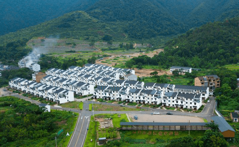 广西灵山烟墩镇各村委人口_广西灵山烟墩大鼓图片(2)