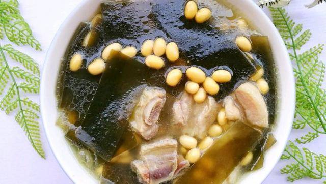 清热降暑海带黄豆排骨汤,祛湿绿豆薏仁龙骨汤,五指毛桃根补虚汤