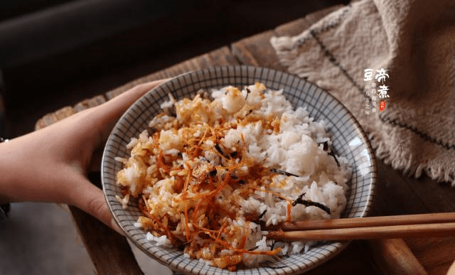 炒什么菜拌米饭最好吃 ca0dccb3e3af4e95b84875bbf5d99333.png