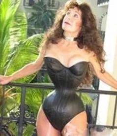 罗米妮|全球腰最细的四个人 缅甸植物学专业女大学生夺魁 还有人专门去她家看望她