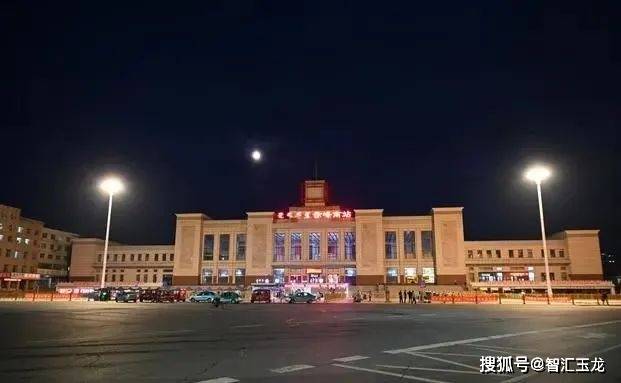 赤峰市内人口_赤峰市图书馆官内图片