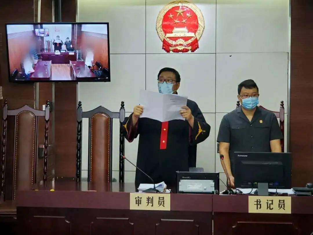 楼道|老人楼道里捡了个“废弃纸箱”，结果赔了上万元……