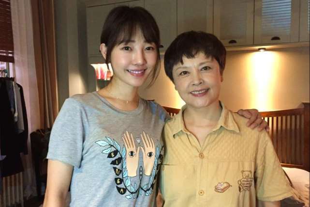 薛淑杰:曾是80年代的一线女演员,如今在《以家人之名》中跑龙套