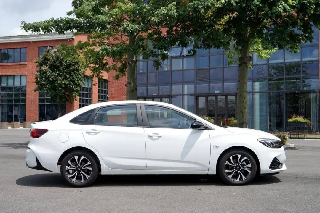 雪佛兰科鲁泽1.3t轻混能买吗 666b15f9077044639bb064bfdc3d3296.jpeg