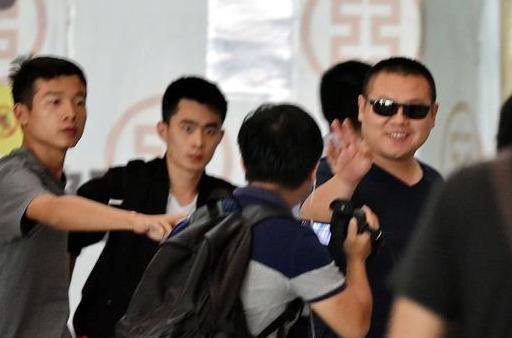 岳云鹏火起来真的是靠运气吗 走红的背后离不开他媳妇