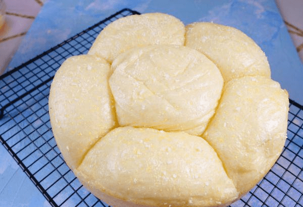 如何做面包用电饭煲没有酵母 4833c99a68c541ba972ab0ceb2eafde0.png