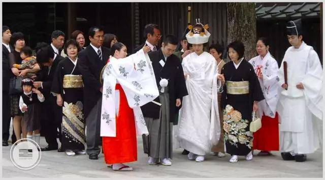 今日科普|日本的婚礼有哪些习俗？要买房要礼金吗？