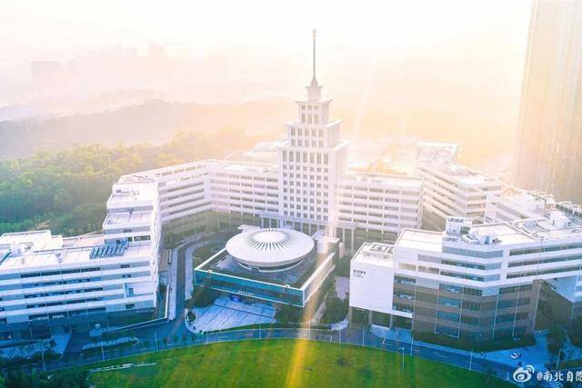 大学|录取啦！文科生不配读公办大学？