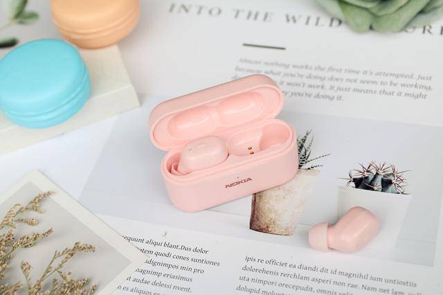 耳机|诺基亚终于不再用“情怀”出牌，这款真无线耳机真是太懂妹子的心