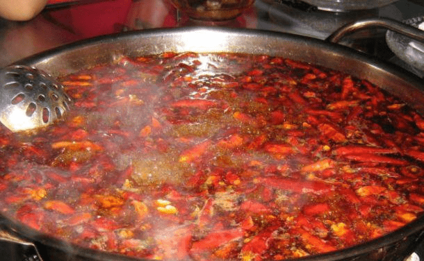 火锅底料的做法家常 4ef46160a7e94255ba3d8f859f82cb99.png