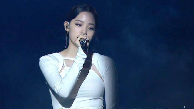 欧阳娜娜唱歌完整版视频 64b3000ce80d48368a270f20b837b7cb.jpeg