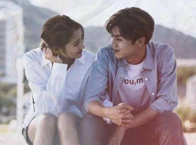 相貌|原创亲姐妹的差距太大！关晓彤姐姐相貌平平，低调经营面馆生意