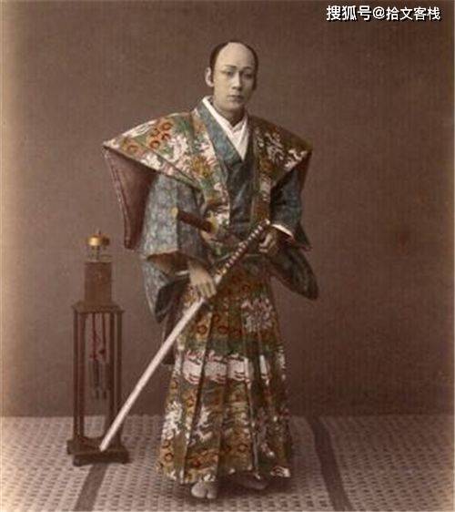 百年前的日本武士旧照：面露凶光，平均身高1米6，女武士确实漂亮_徐福