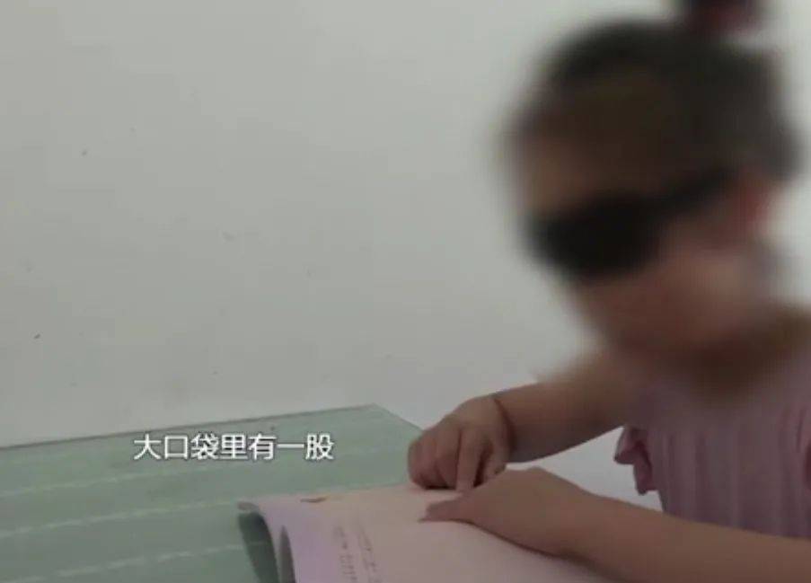 如何摸到女孩手 b591be2aabb4459ca5b197e1541e17f5.jpeg