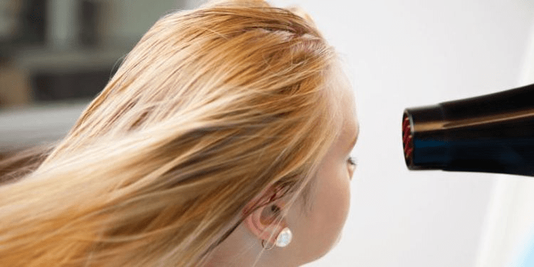 如何正确选择电吹风 ed54ba40b19a4037b9474cf29fd01a56.png