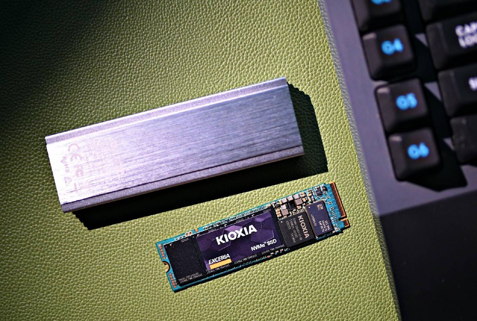 macmini m1扩展硬盘 8ebba4476b4d49fc9cb0c4cee5ad42db.jpeg