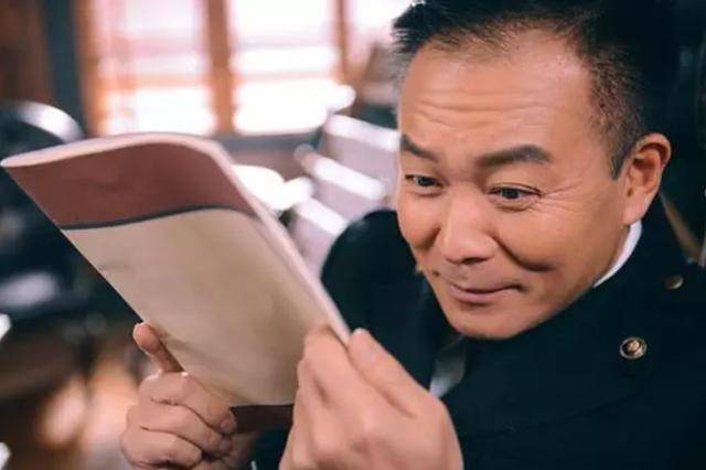 梁天|原创61岁戏骨谢园去世,曾获4次最佳男配,以文艺工作者自居而非艺人