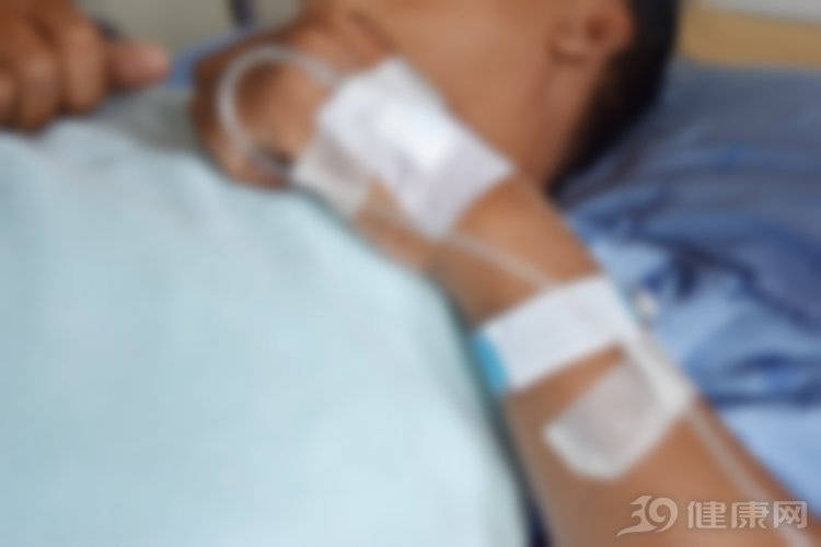 患者|27岁小伙患尿毒症，医生叹息：早期4个异常，趁早去检查一下