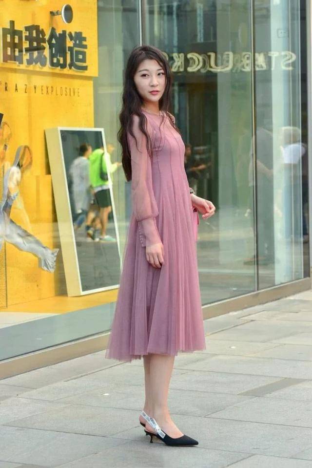 女生穿搭风格推荐裙子 7466699059f14af89d04c69f09d69ab0.jpeg