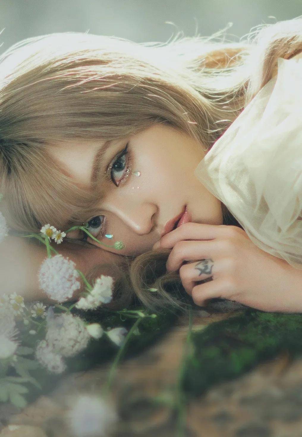 fa|直播抠脚、吃剩菜、坐公交车相亲被拒，被下降头女星第一人