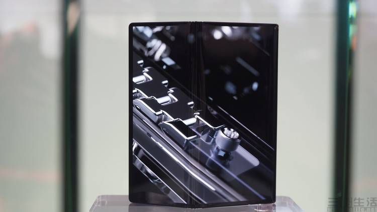 机型|顶级手机该怎么造？EISA的奖项告诉了我们