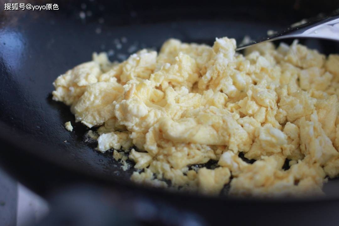 黄豆酱适合做啥 b865989e89d0401b8696042fd84cd99f.jpeg