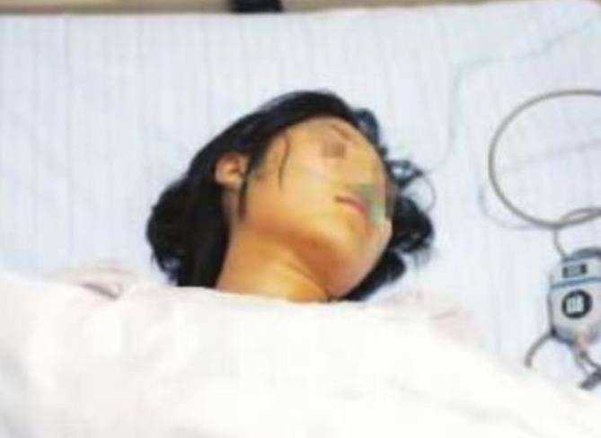 28岁产妇喝下百草枯,治疗费一天10000元,丈夫:放弃治疗