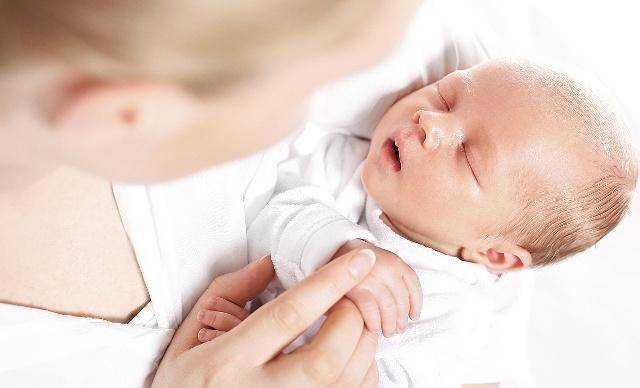 宝宝几个月能自主坐 eadd5dca9660476aac53c3681d70e559.jpeg