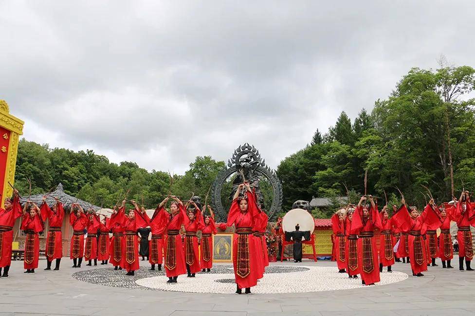 2020"长白山之神"文化节在讷殷古城盛大启幕