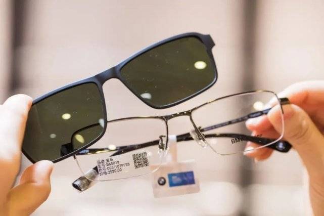 眼镜|正佳高空眼镜博览馆，1000+款网红镜框任选！