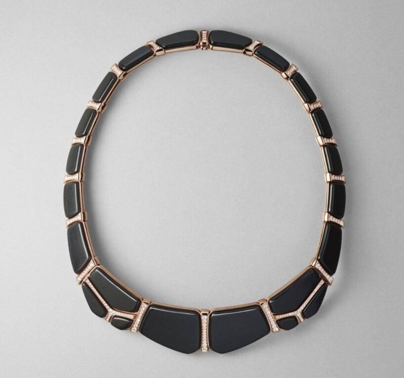 唇膏|售价860万的爱马仕包包,只能装唇膏和卡,真贫穷限制了审美?