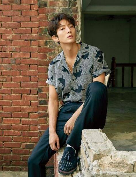 休闲|《恶之花》双面丈夫演技大爆发 38岁了还是那个花美男