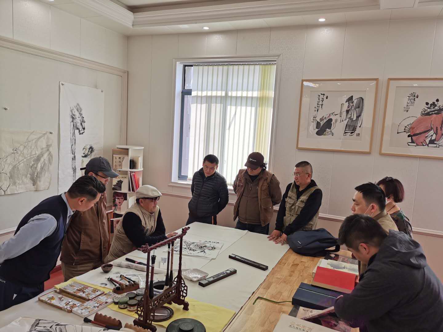 人物画|人民美术家-画之有味、品之生趣：画家俞成林