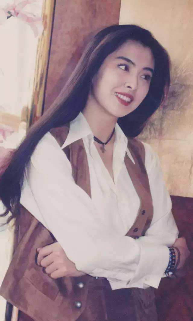 黑长直|全智贤黑长直美得嚣张，王祖贤更是一红30年，直男斩全凭这个发型