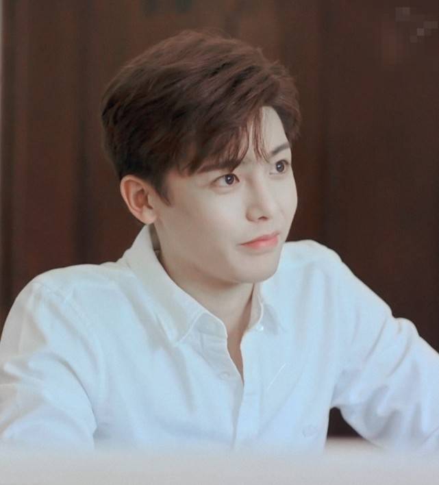 侯明昊|原创这部《盗墓笔记》被大家吐槽丑，如今张起灵火了，吴邪也要来霸屏